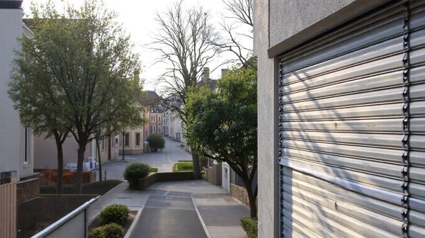 Les avantages des volets roulants solaires pour un confort optimal à Rouen